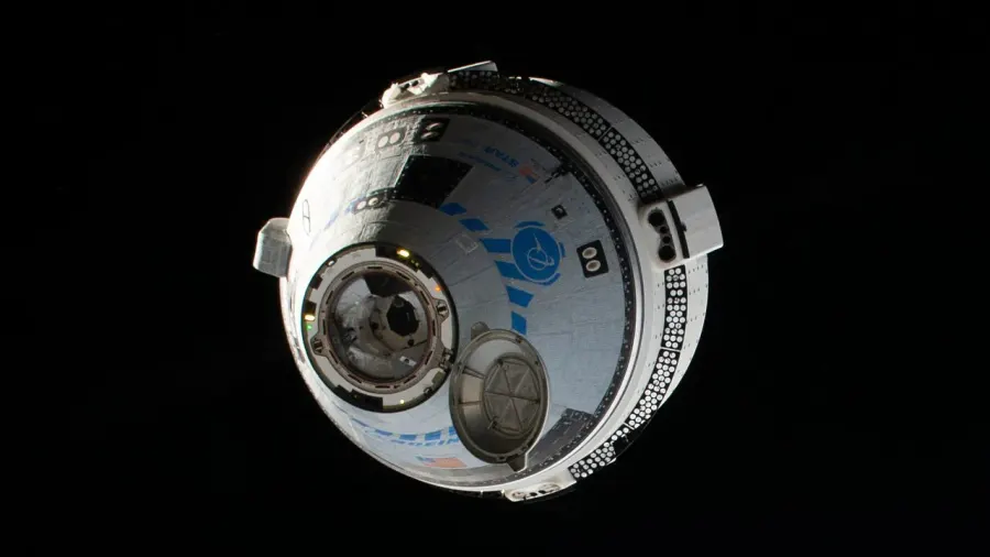 The Boeing Starliner card