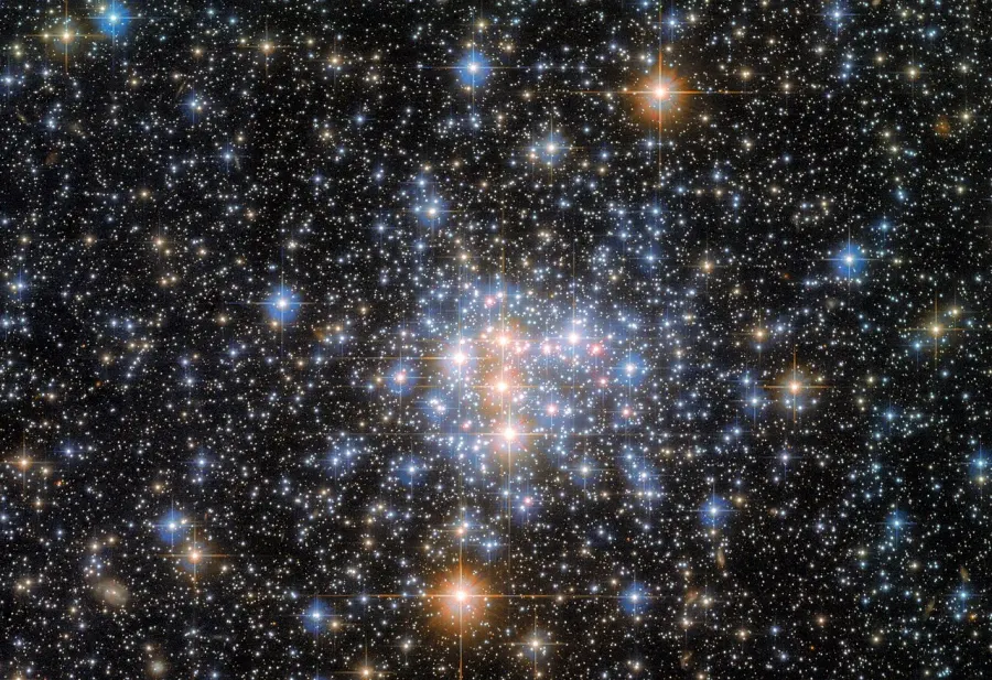 La carte NGC 376
