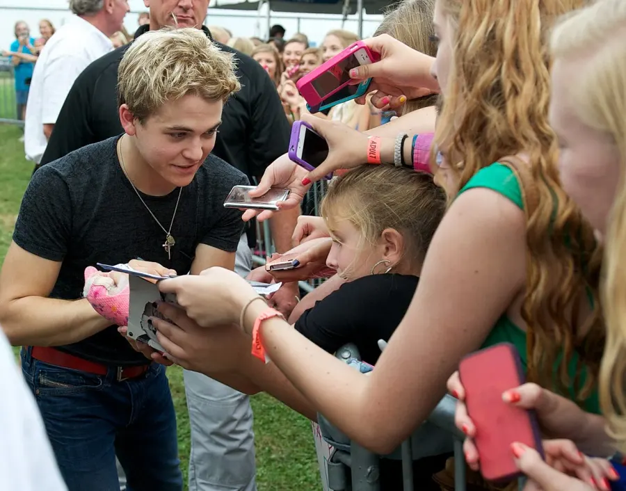 The Hunter Hayes card