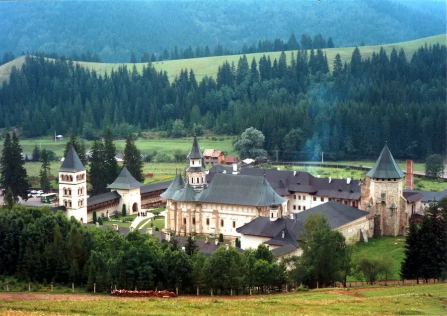 The Putna Monastery card