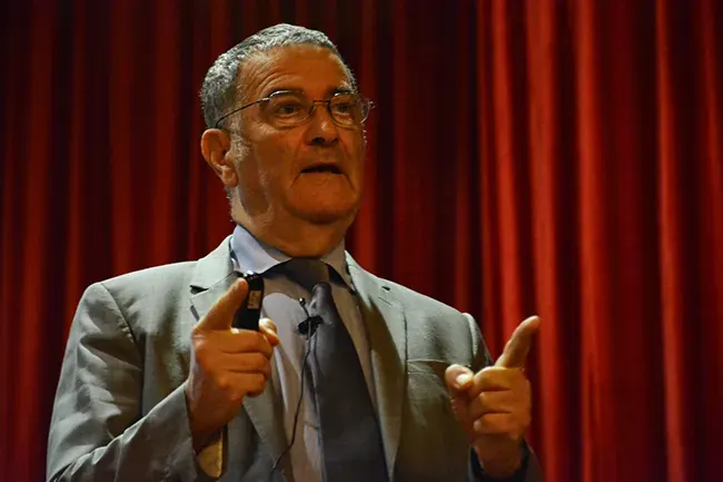 The Serge Haroche card