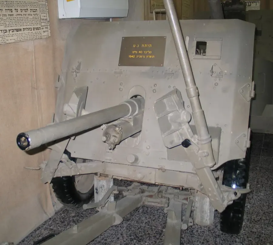 The Ordnance QF 2-pounder card