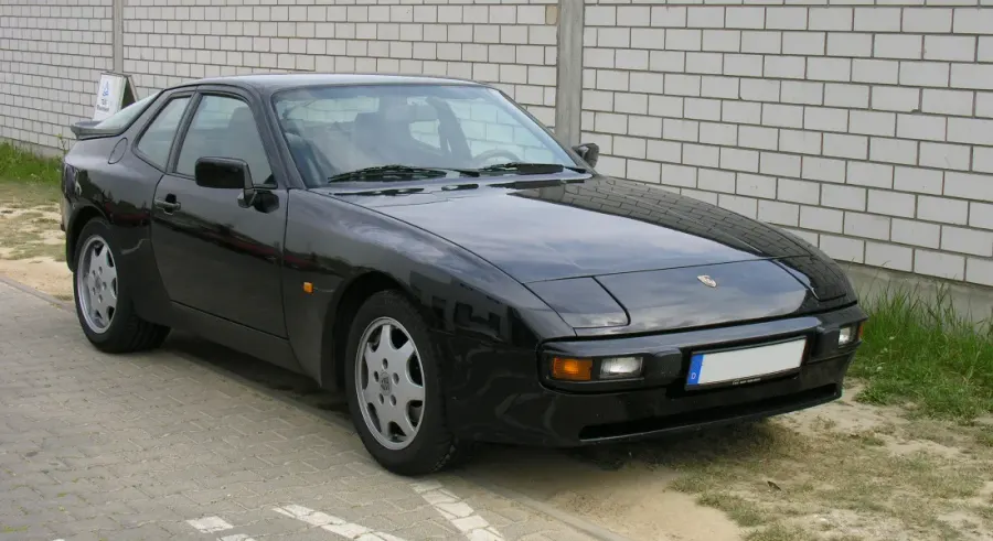 La carte Porsche 944