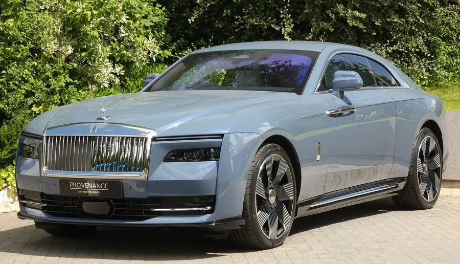 The Rolls-Royce Spectre card