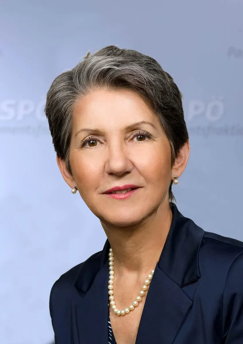 The Barbara Prammer card