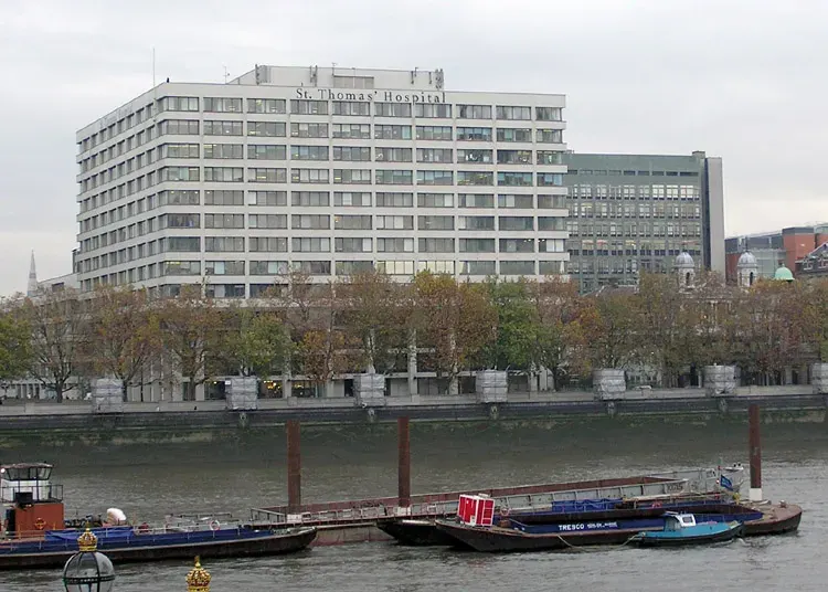 The St Thomas' Hospital card