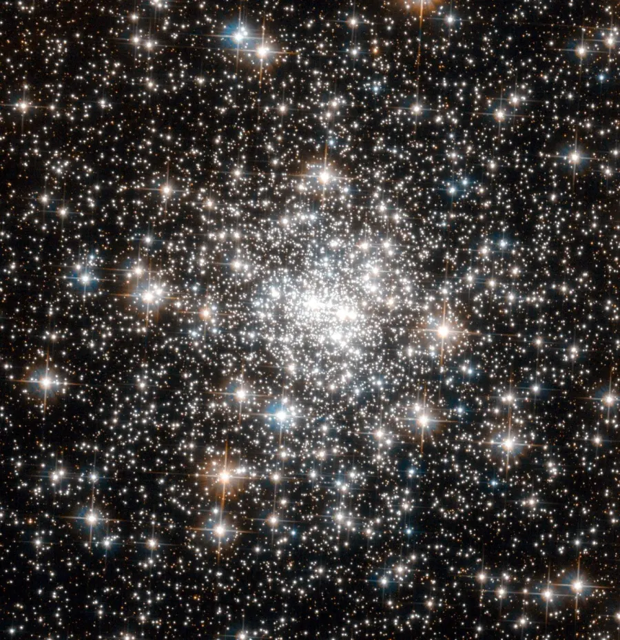 La carte NGC 6642