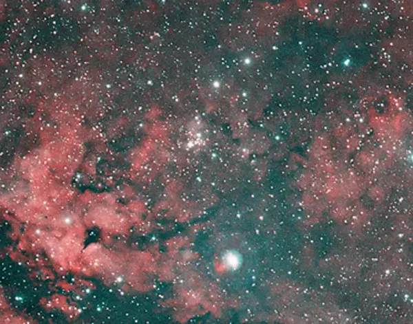 La carte NGC 6910