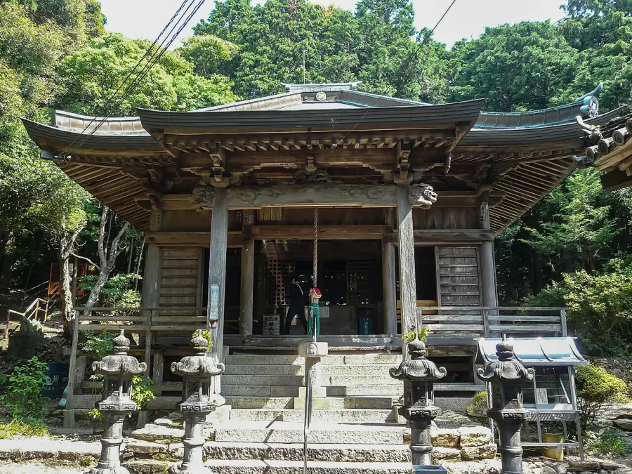 The Onzan-ji card