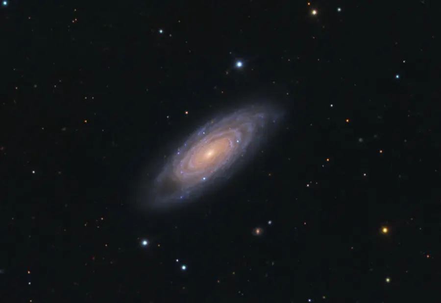 La carte NGC 7606