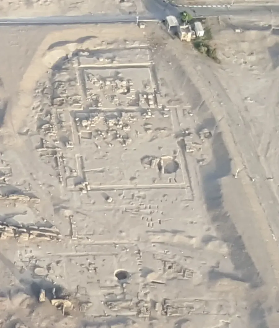 La carte Temple des millions d'années d'Aÿ et Horemheb