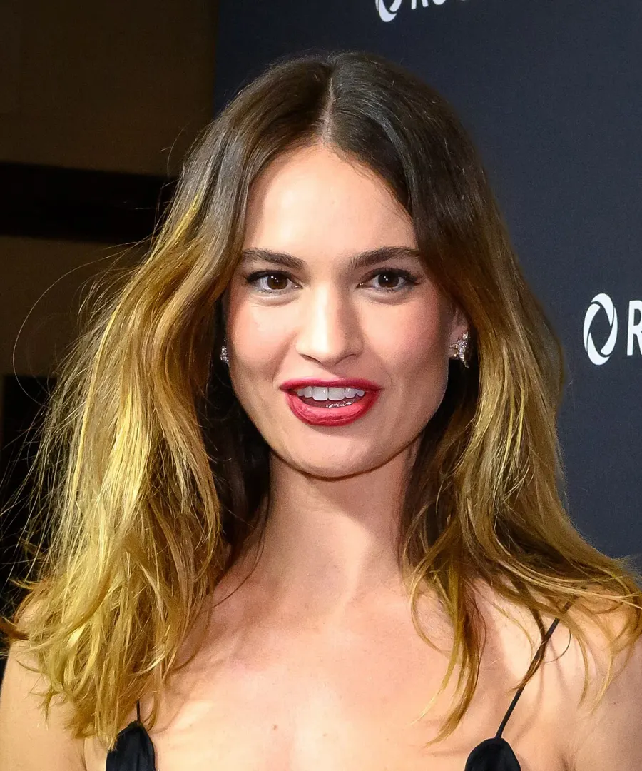 La carte Lily James