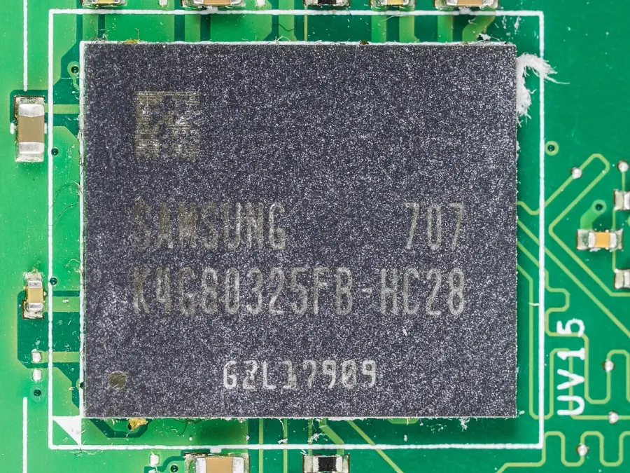 The GDDR5 SDRAM card