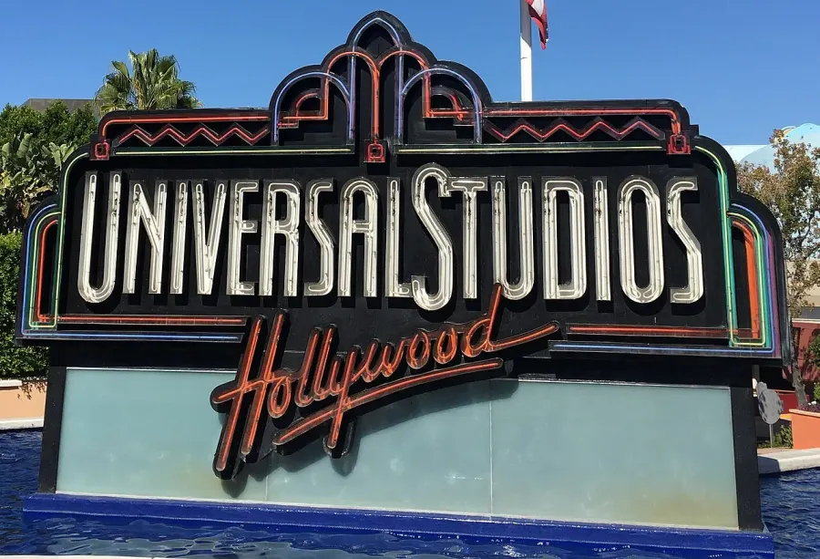 The Universal Studios Hollywood card