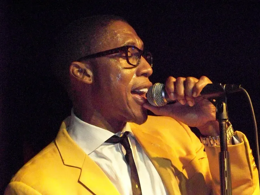 The Raphael Saadiq card