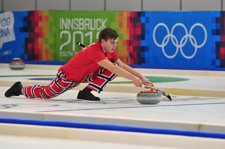 The Curling card