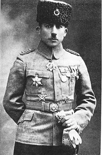 The Rafael de Nogales card