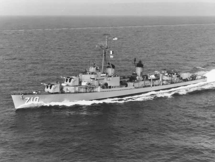 The Gearing-class destroyer card