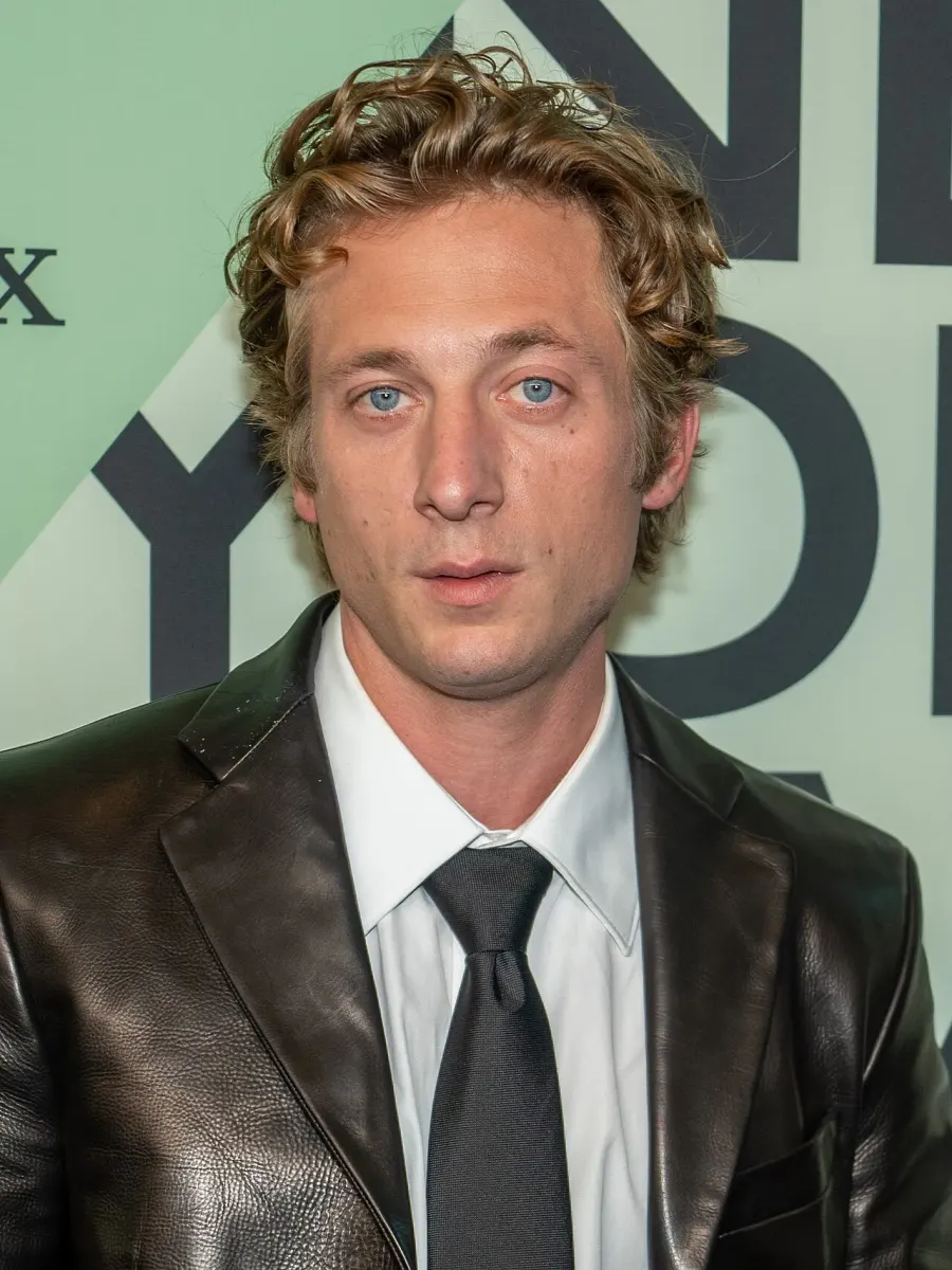 La carte Jeremy Allen White