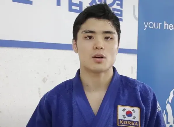 The Kim Won-jin card