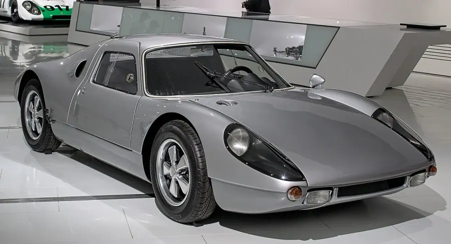 The Porsche 904 card