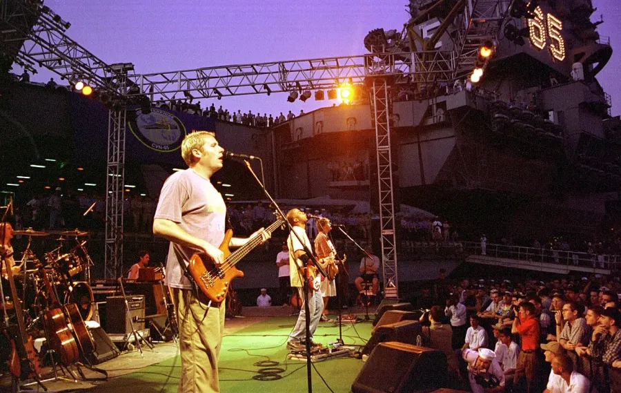The Hootie & the Blowfish card