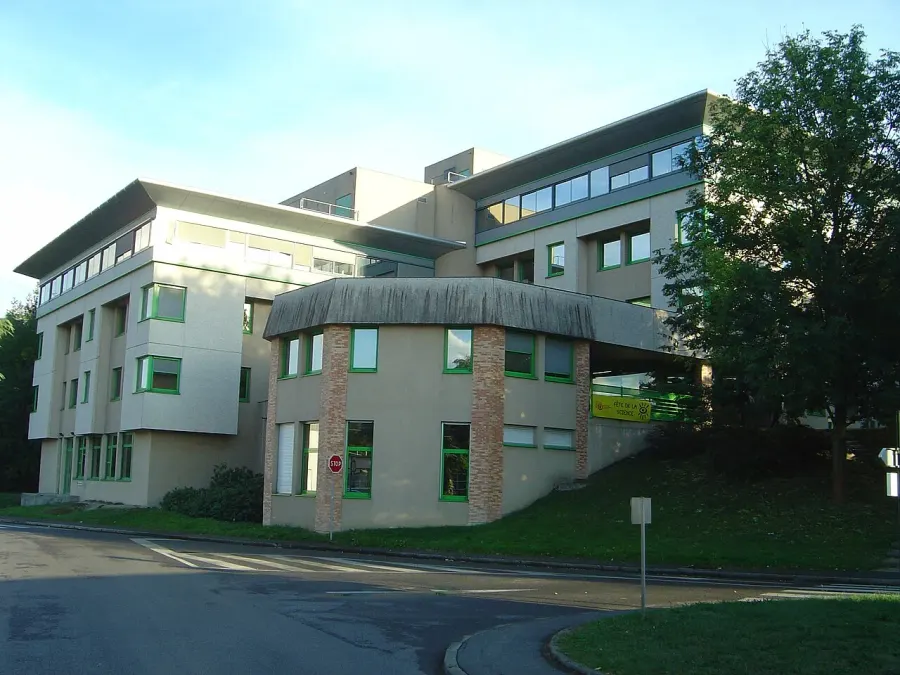 The Paris-Sud University card