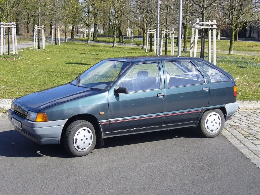 The Yugo Florida card