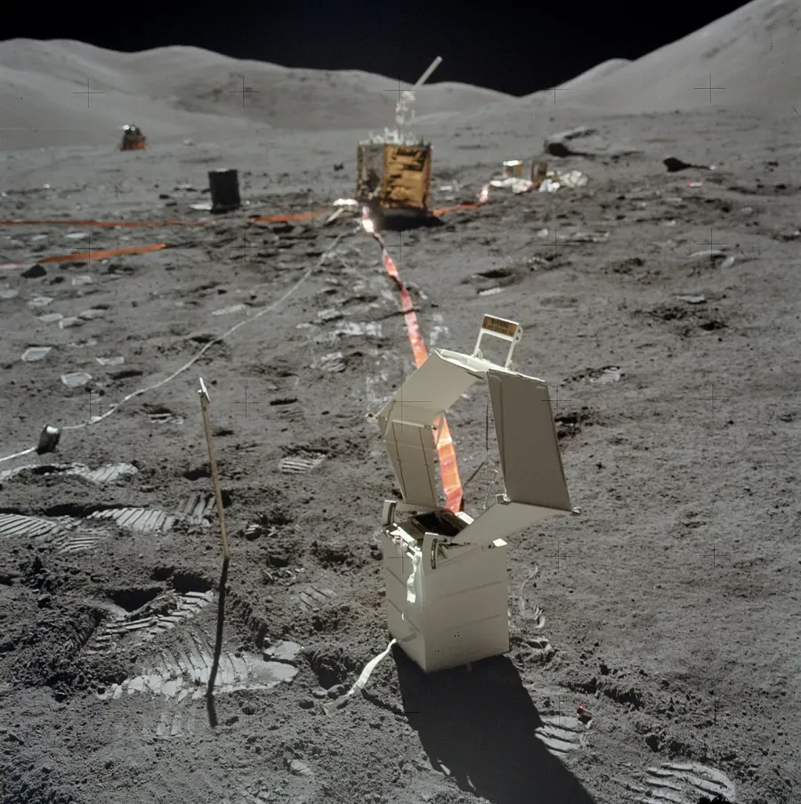 La carte Apollo Lunar Surface Experiments Package