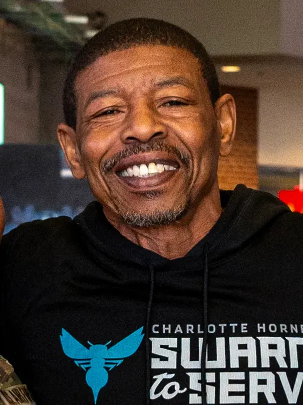 The Muggsy Bogues card
