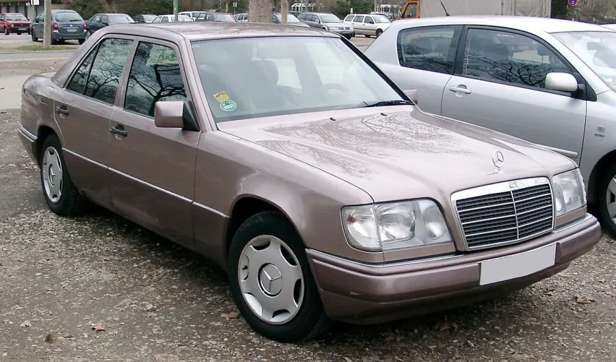 La carte Mercedes-Benz Type 124