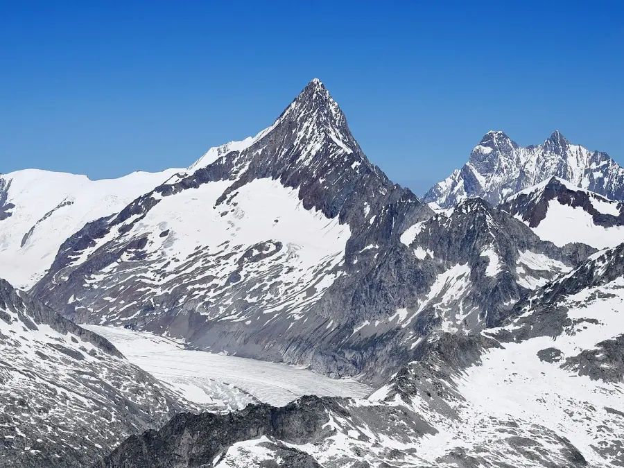La carte Finsteraarhorn