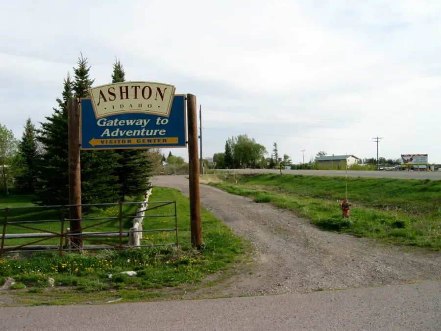 The Ashton, Idaho card