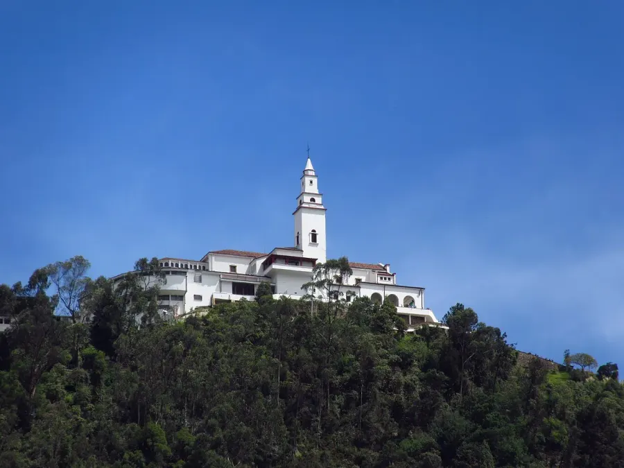 The Monserrate card