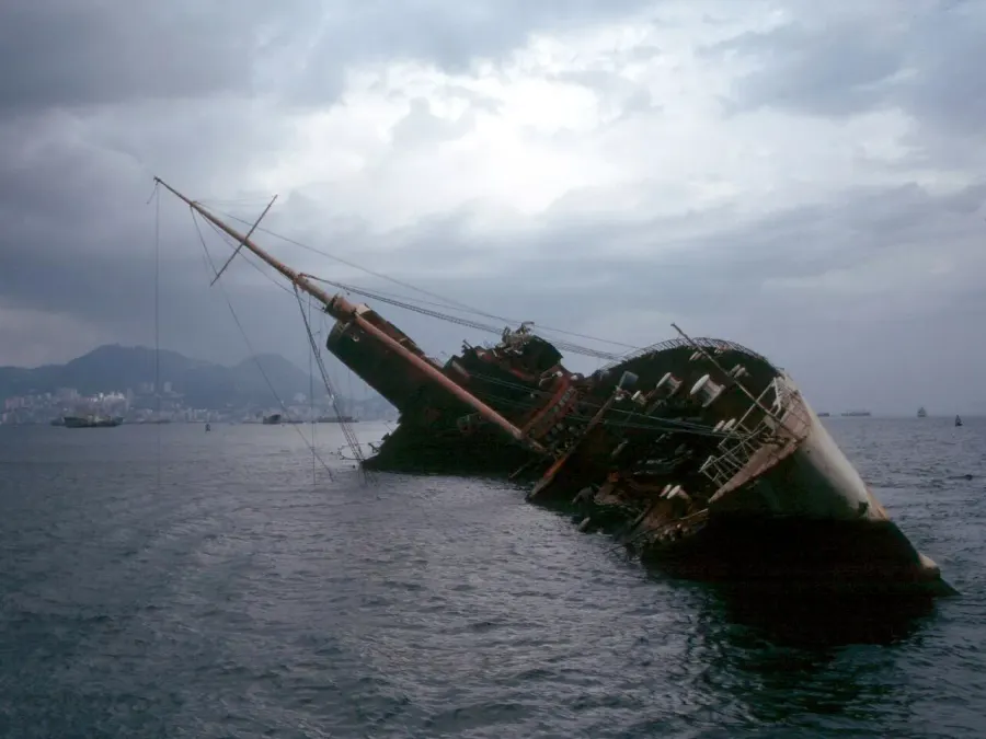 The Capsizing card