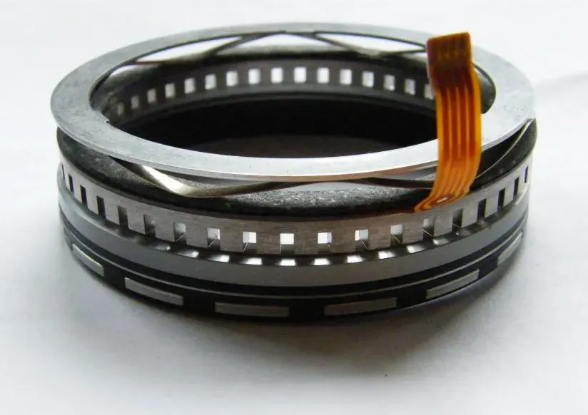 The Piezoelectric motor card