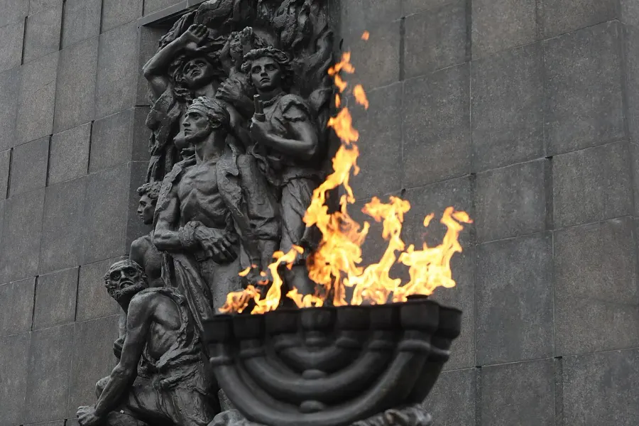 The International Holocaust Remembrance Day card