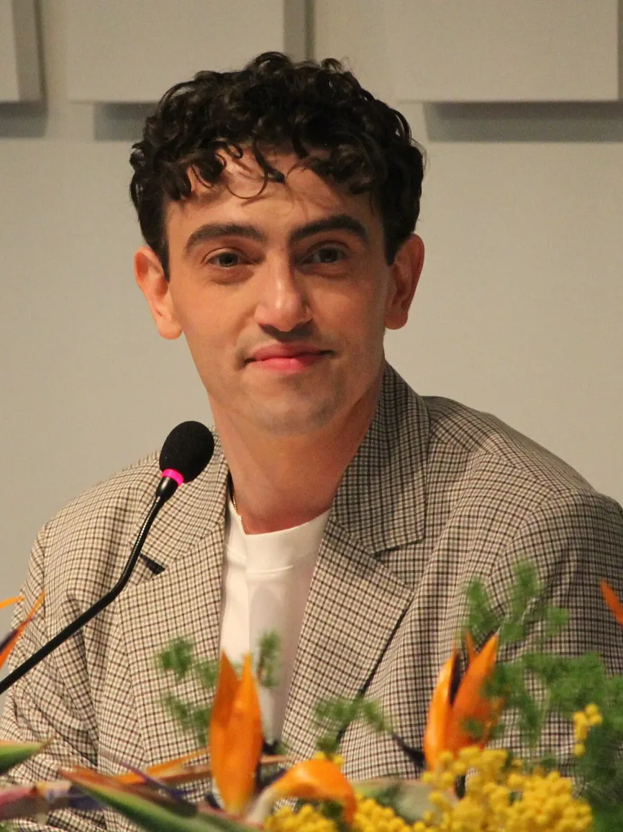 The Michele Bravi card