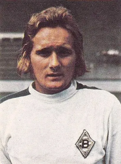 The Allan Simonsen card