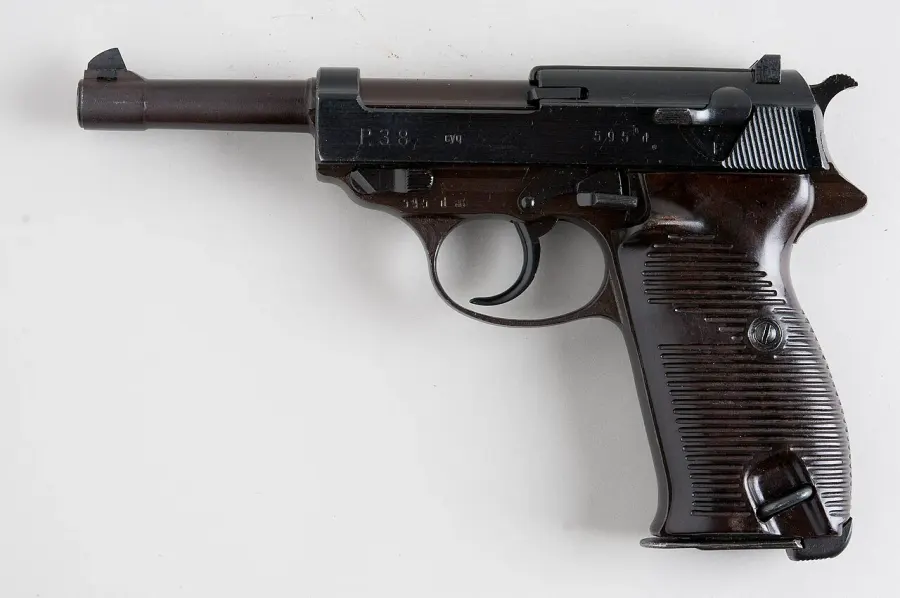 La carte Walther P38