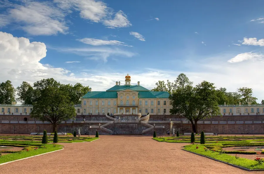 The Lomonosov, Russia card