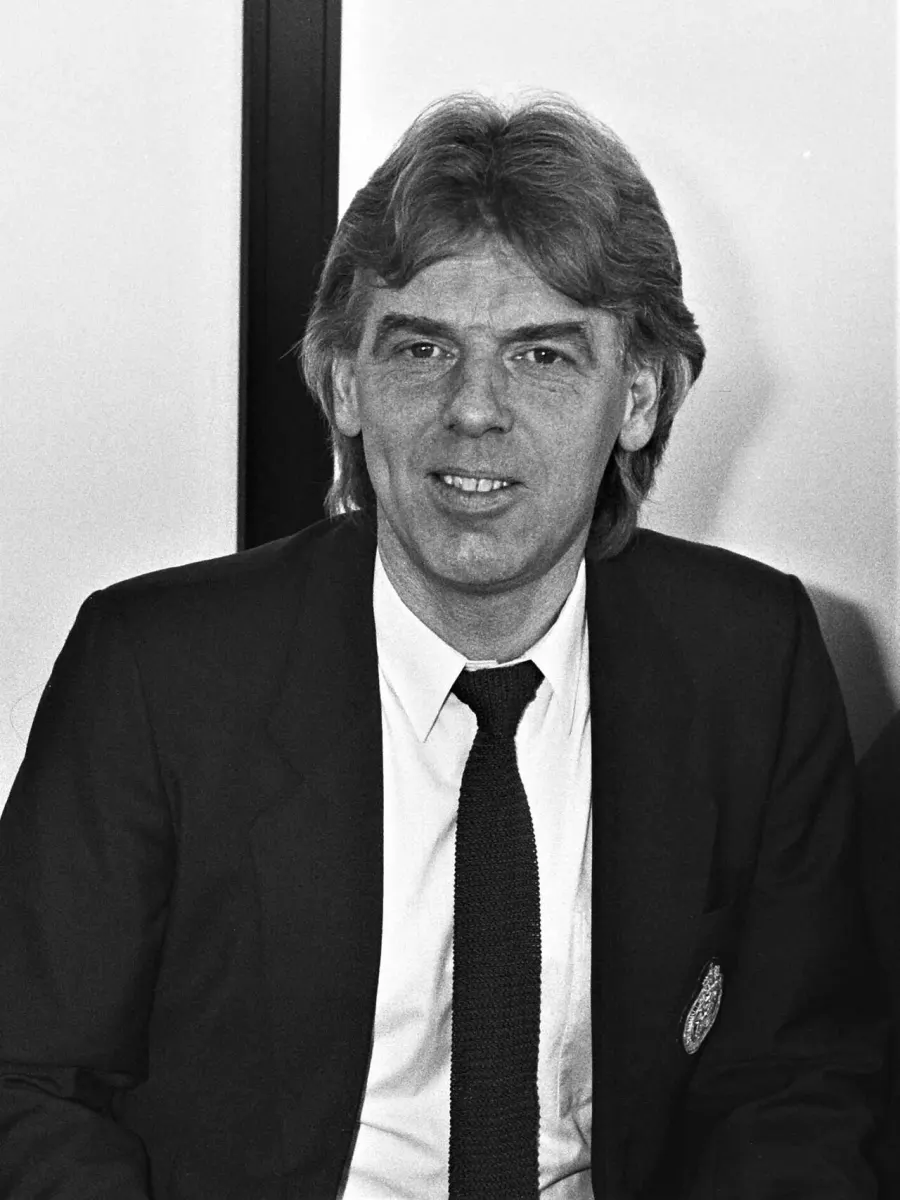 The Leo Beenhakker card
