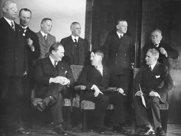 The Hitler cabinet card