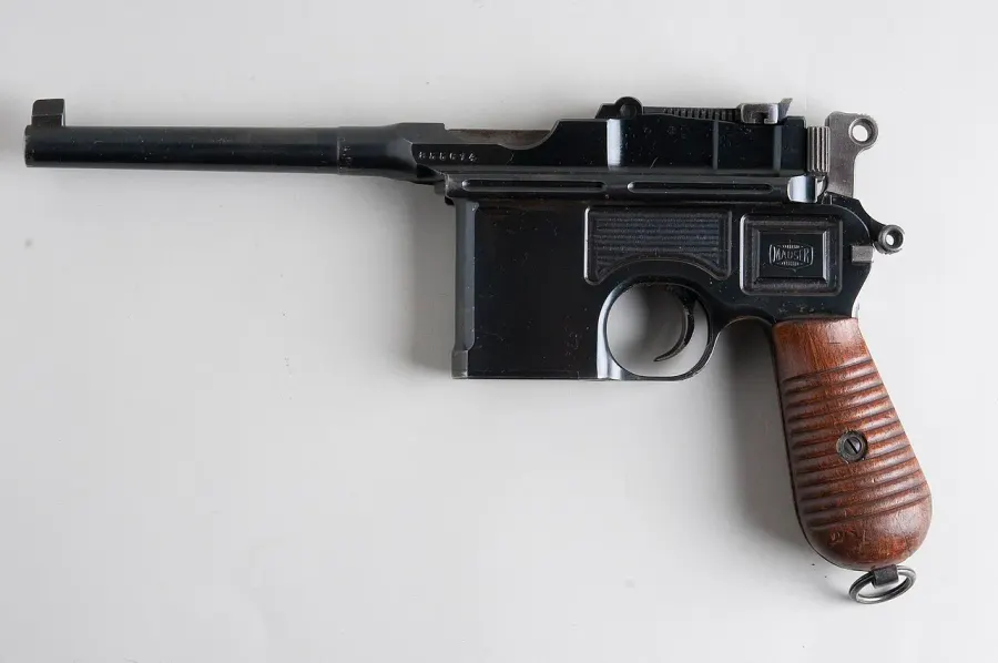 The Mauser C96 card