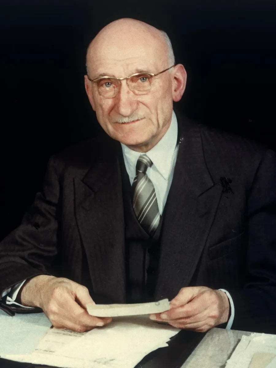 The Robert Schuman card