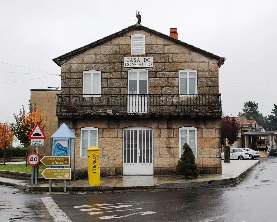 The Coles, Ourense card