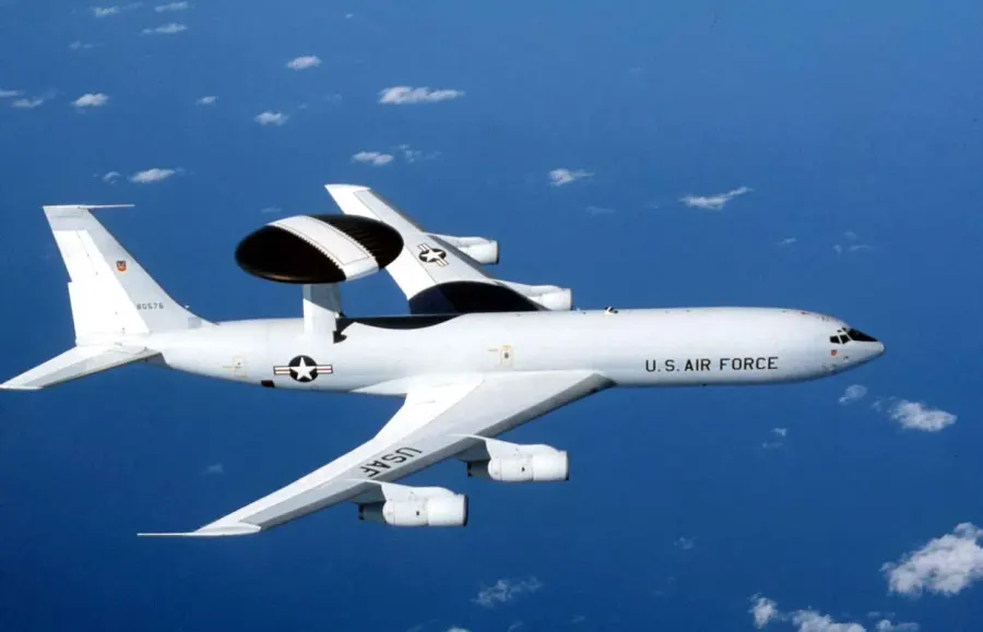 La carte Système de détection et de commandement aéroporté