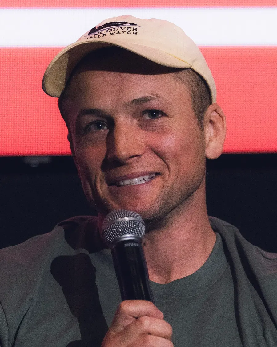 La carte Taron Egerton