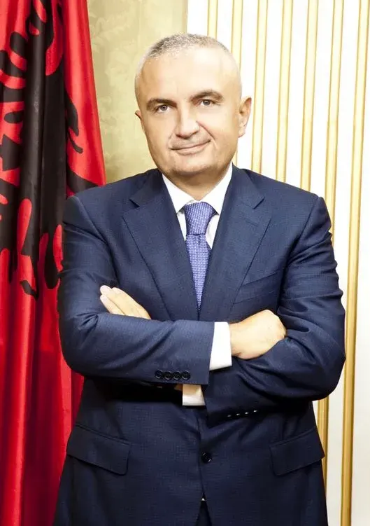 La carte Président de la république d'Albanie