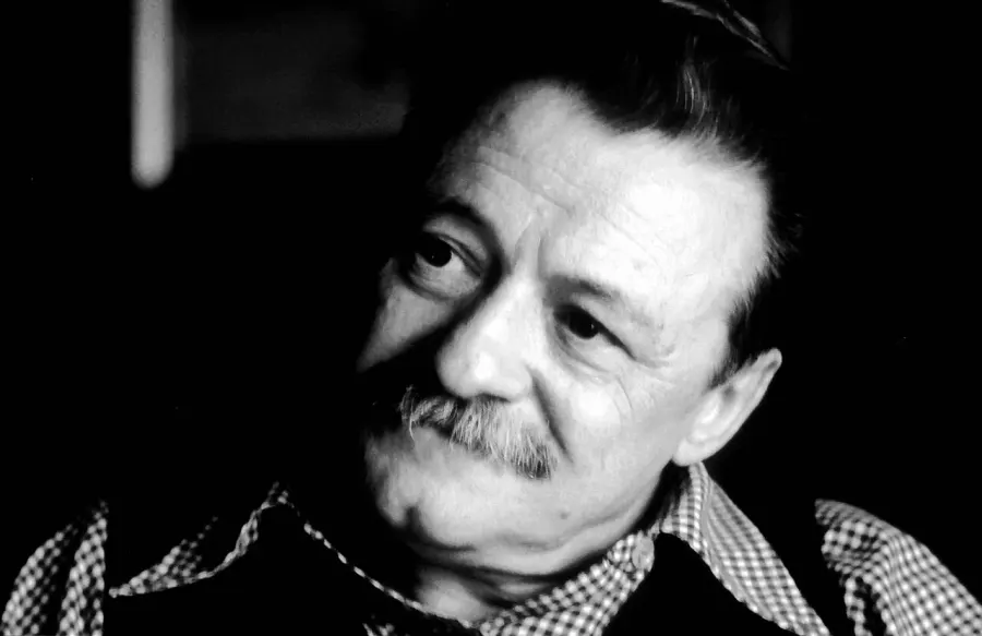The Mario Benedetti card